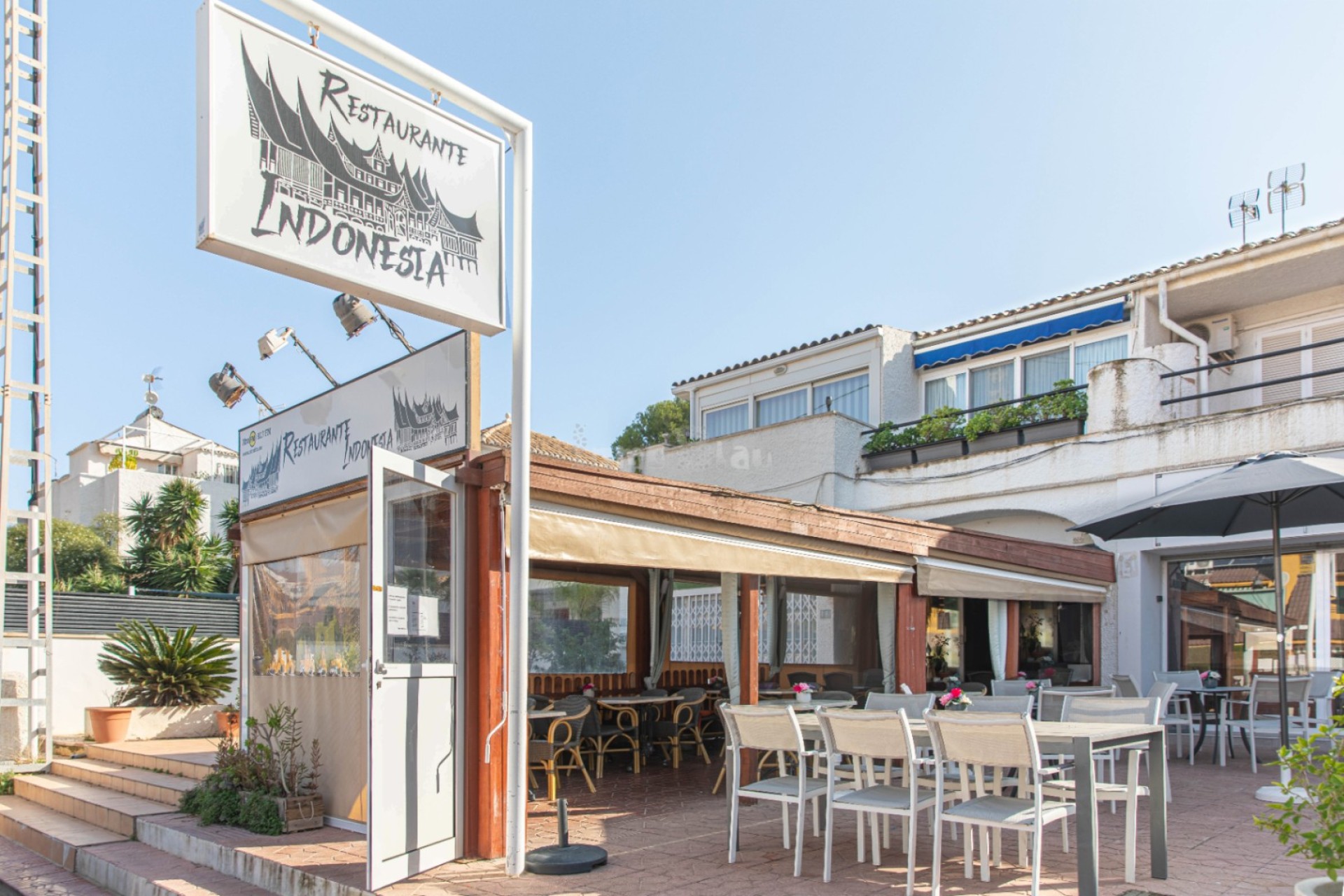 Reventa - Local - Albir - Centro