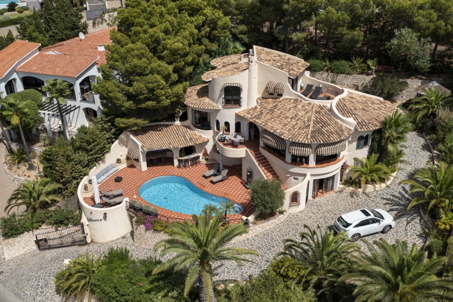 Reventa - Villa - Altea - Urbanizacion