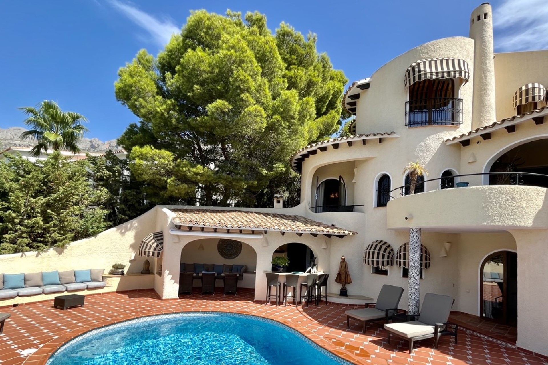 Reventa - Villa - Altea - Urbanizacion