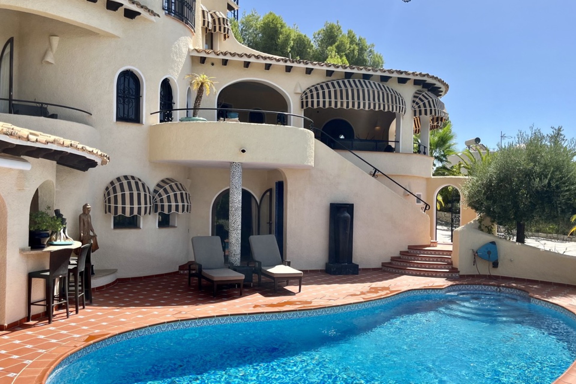 Reventa - Villa - Altea - Urbanizacion