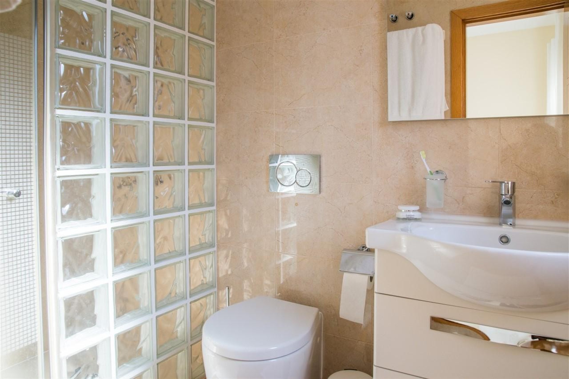 Sale - apartment - Albir - Playa