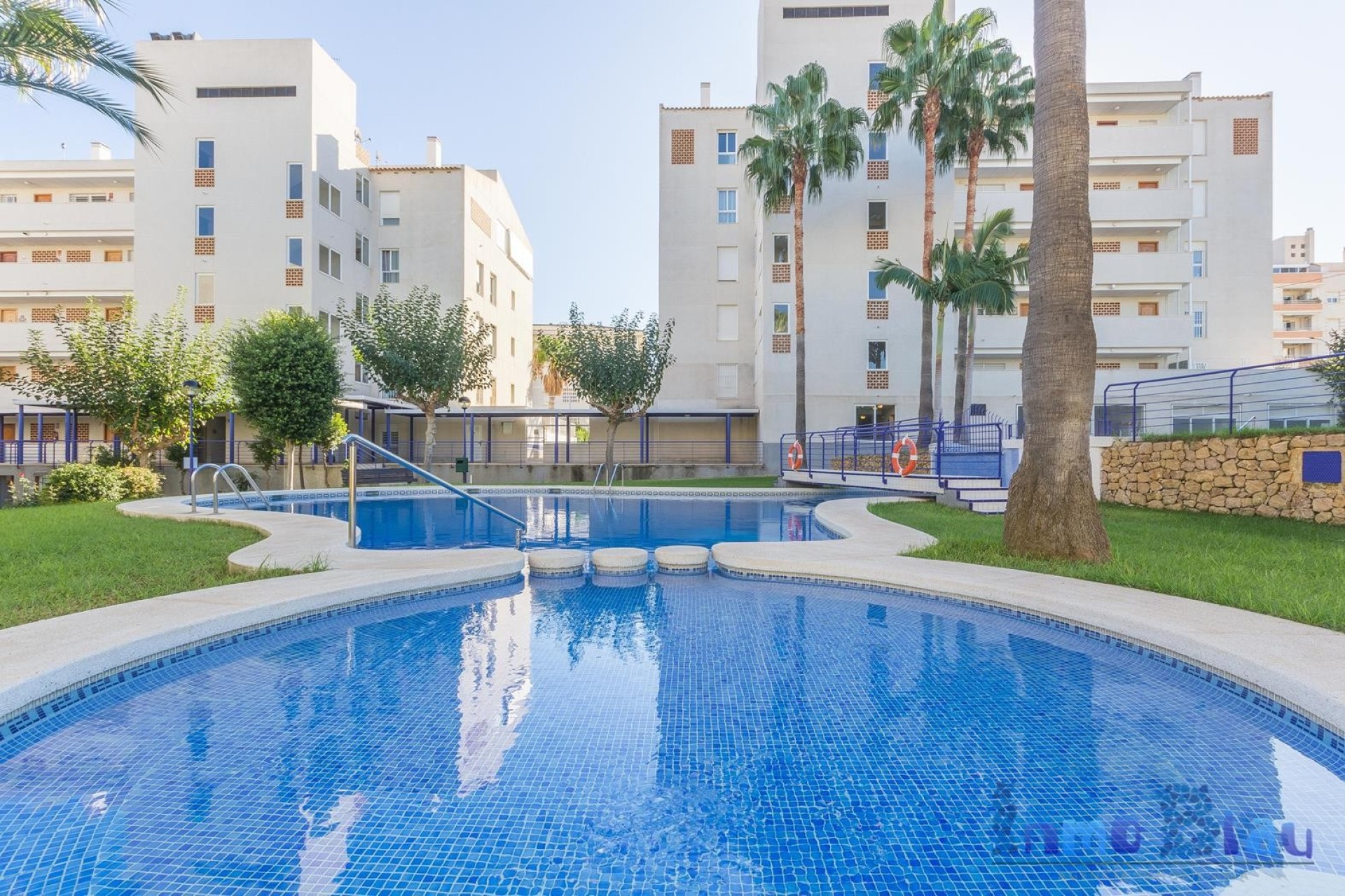Sale - Apartment / flat - Albir