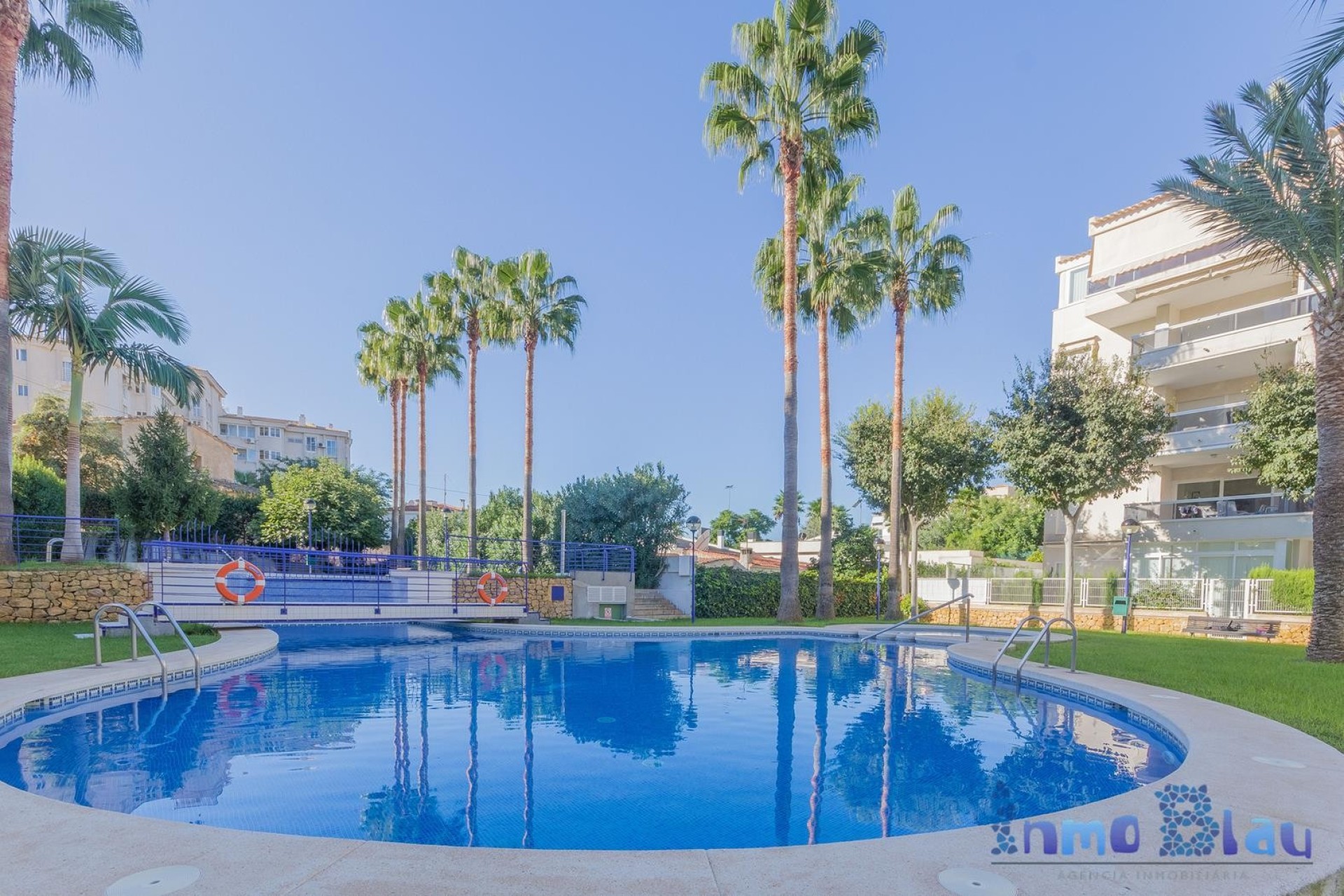 Sale - Apartment / flat - Albir
