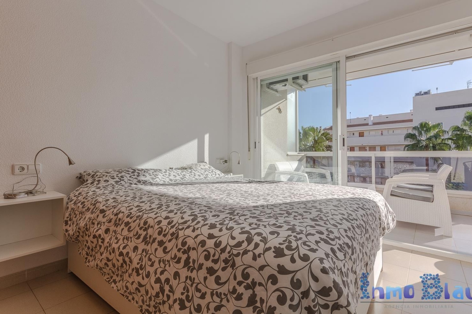 Sale - Apartment / flat - Albir
