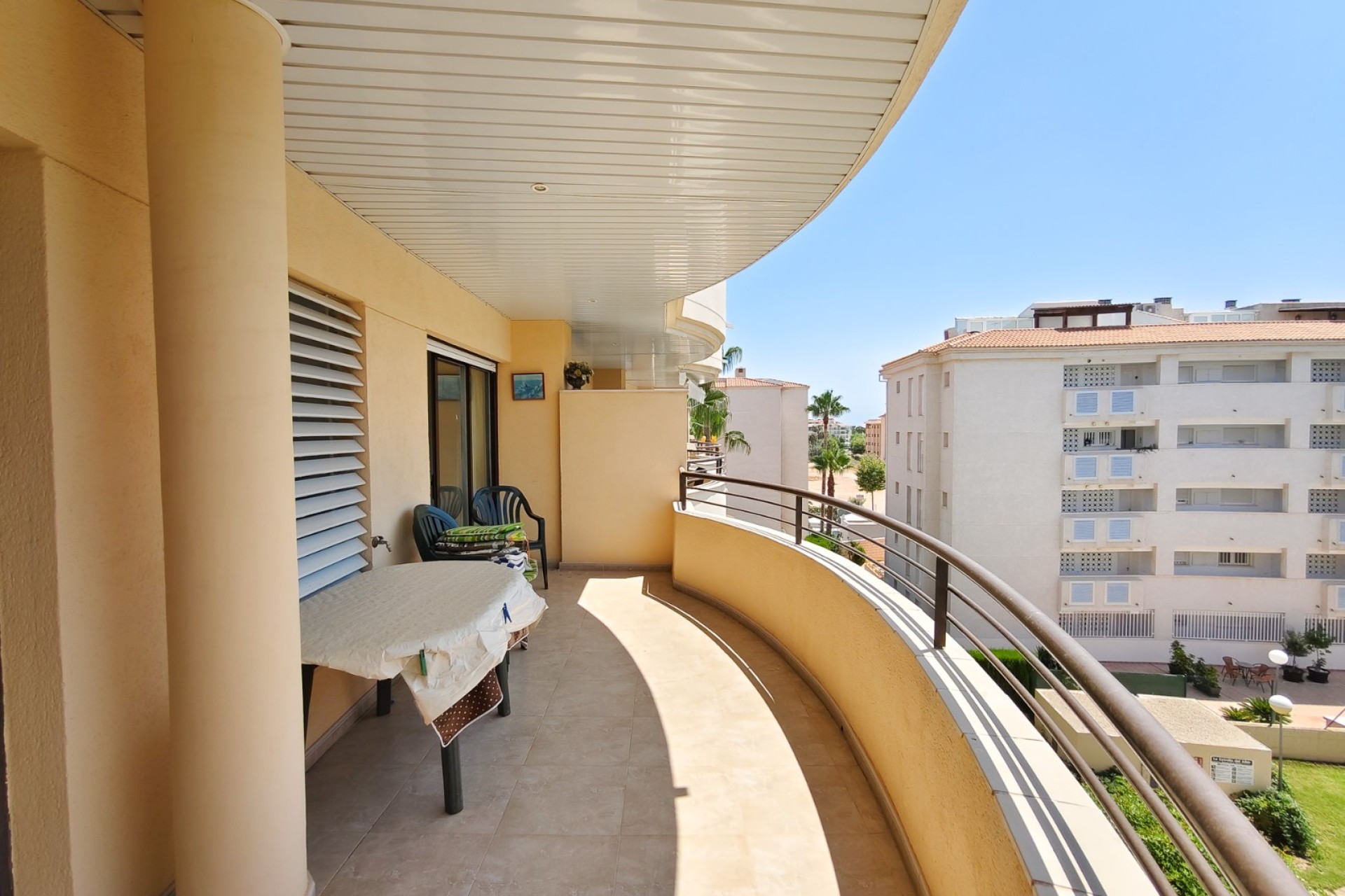Sale - Apartment / flat - Albir