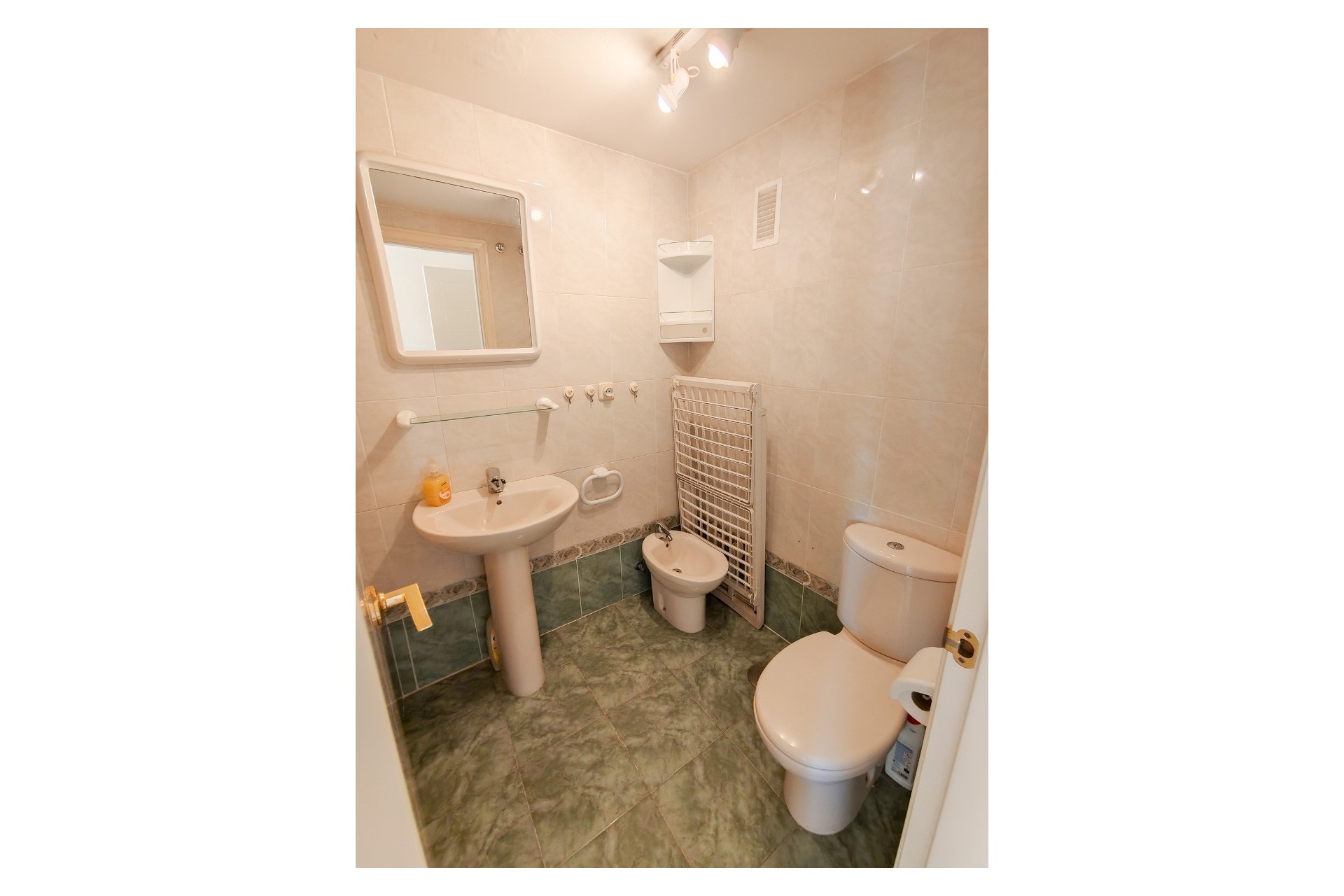 Sale - Apartment / flat - Albir