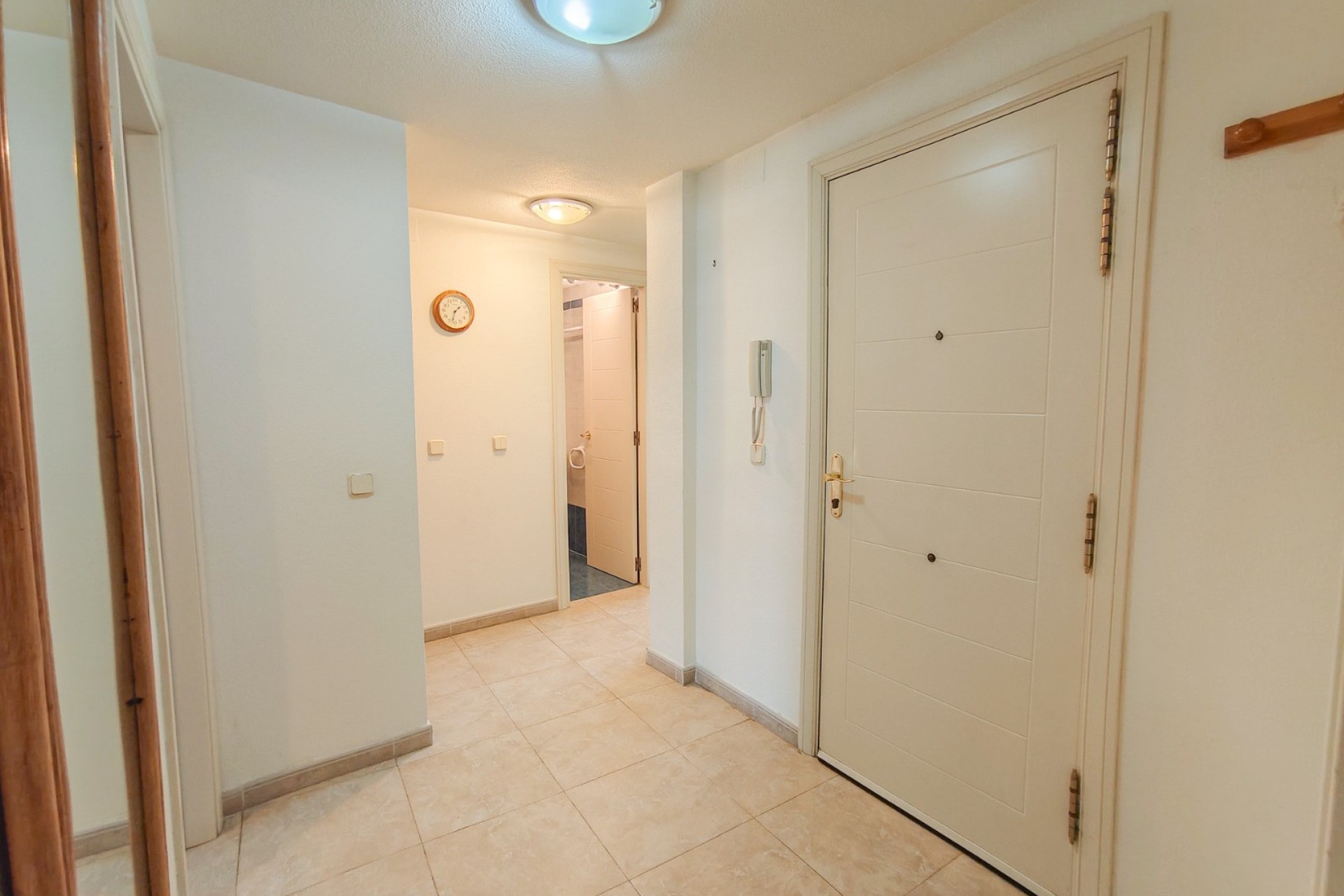 Sale - Apartment / flat - Albir