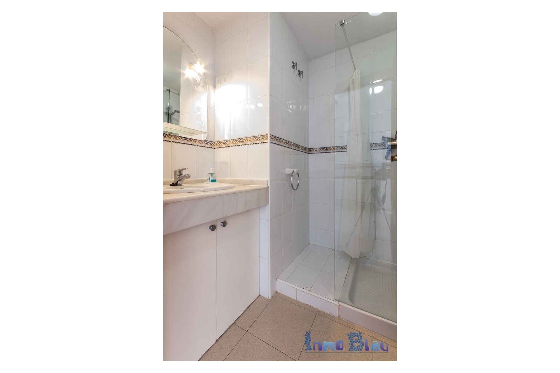 Sale - Apartment / flat - Albir