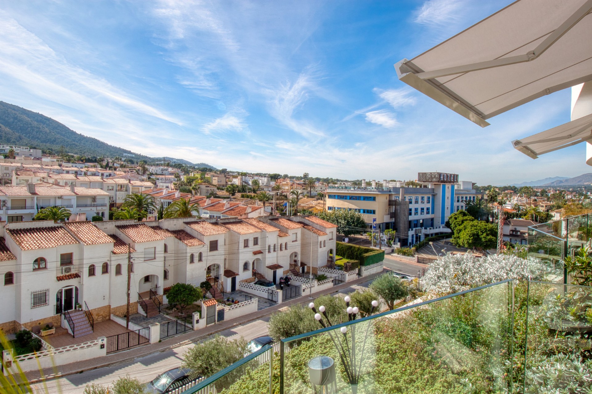 Sale - Apartment / flat - Albir