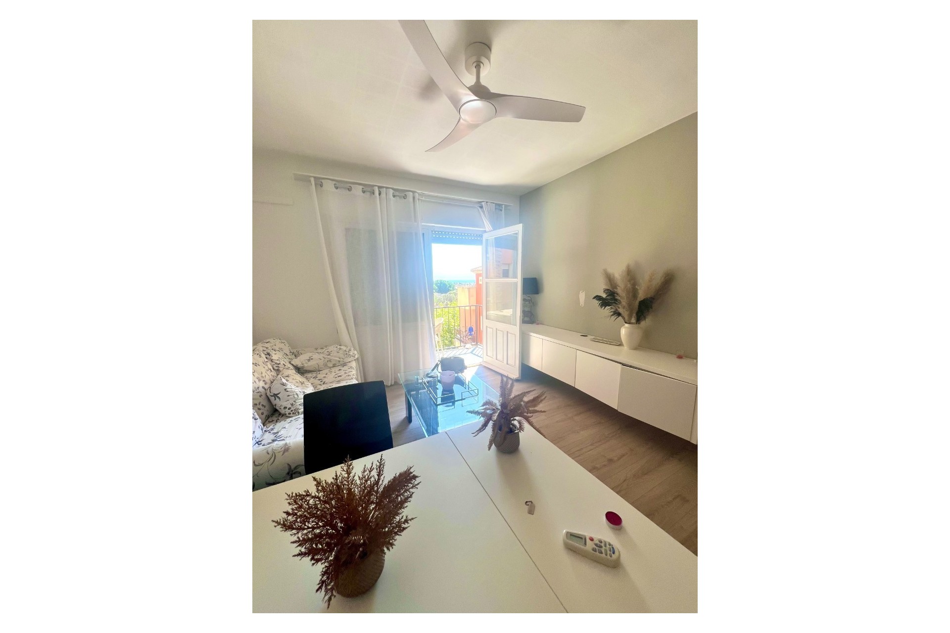 Sale - Apartment / flat - Alfas del Pí