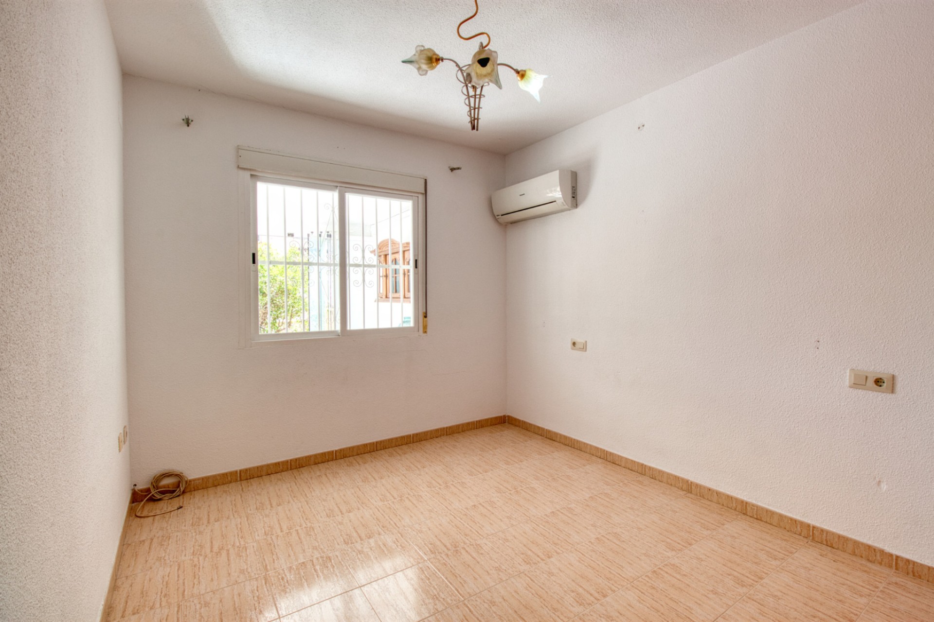 Sale - Townhouse - La Nucía