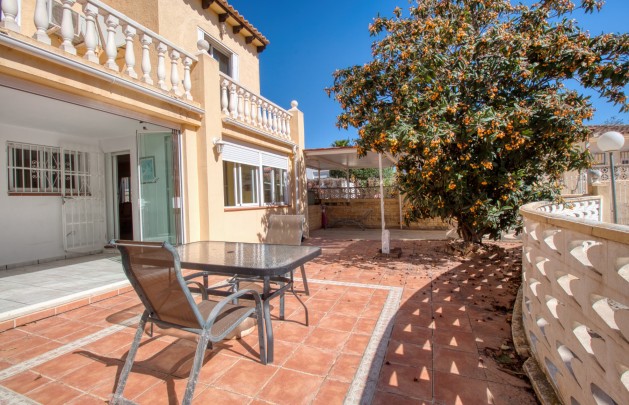Townhouse - Sale - La Nucía - La Nucía