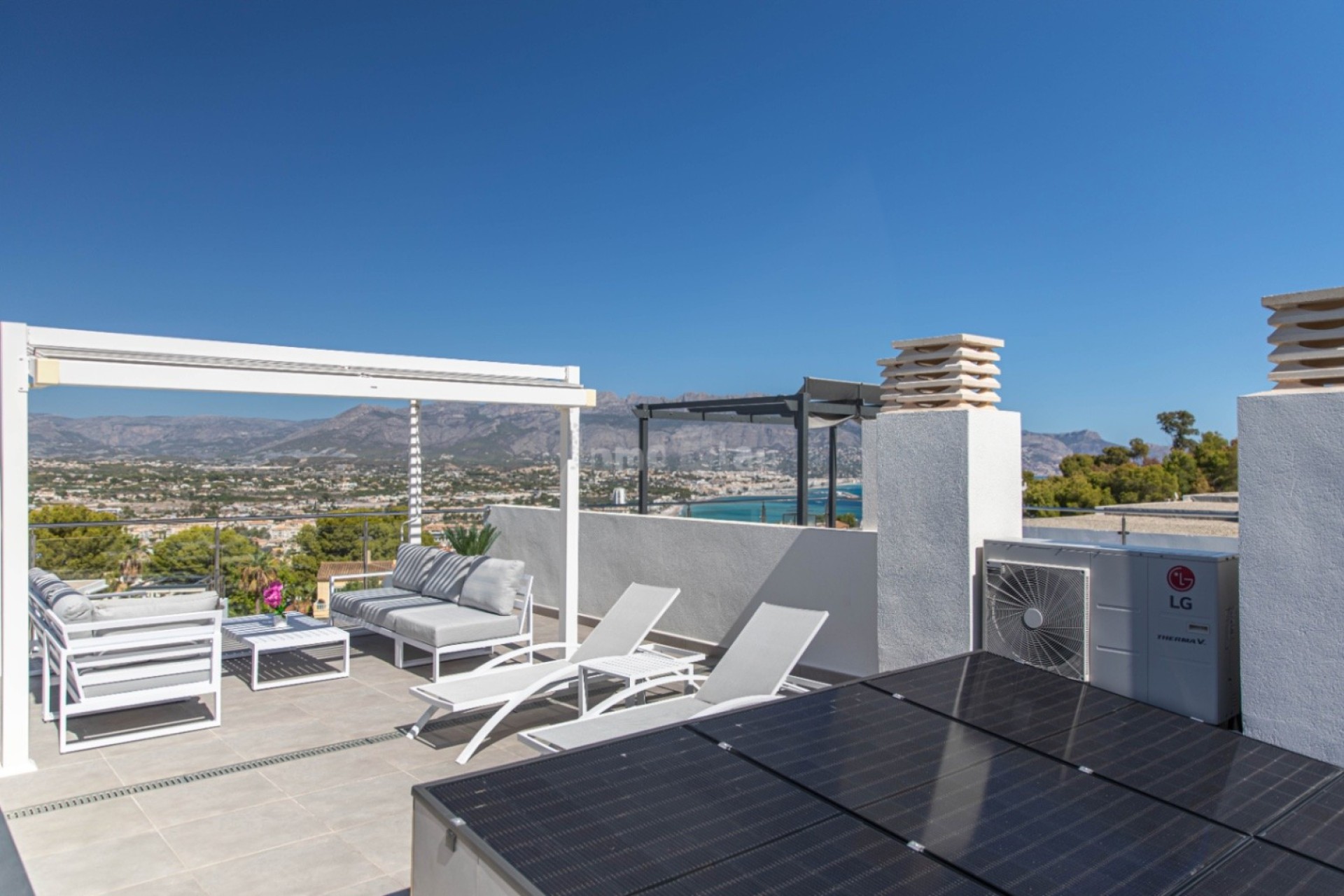 Venta - Villa - Albir