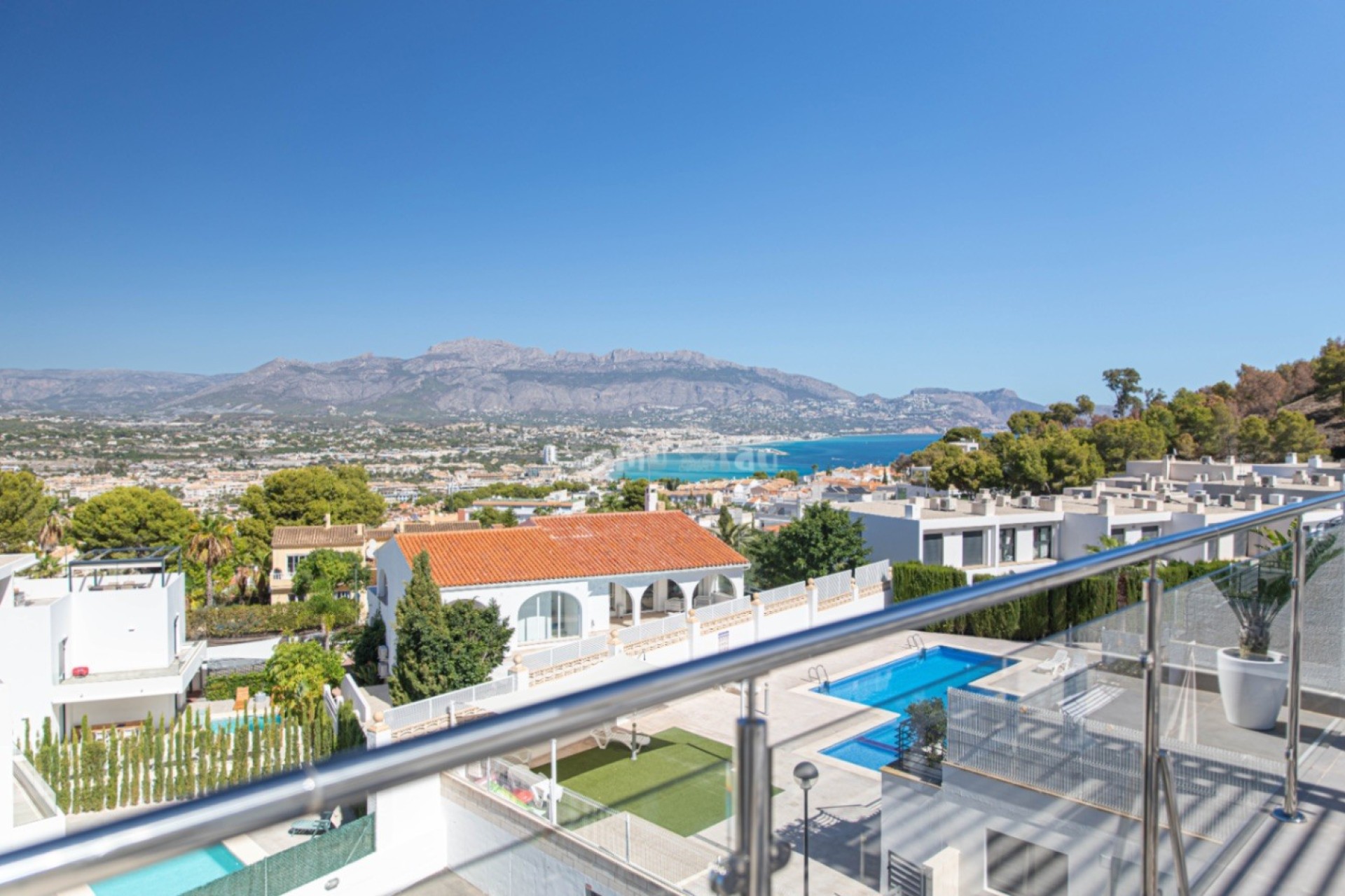 Venta - Villa - Albir