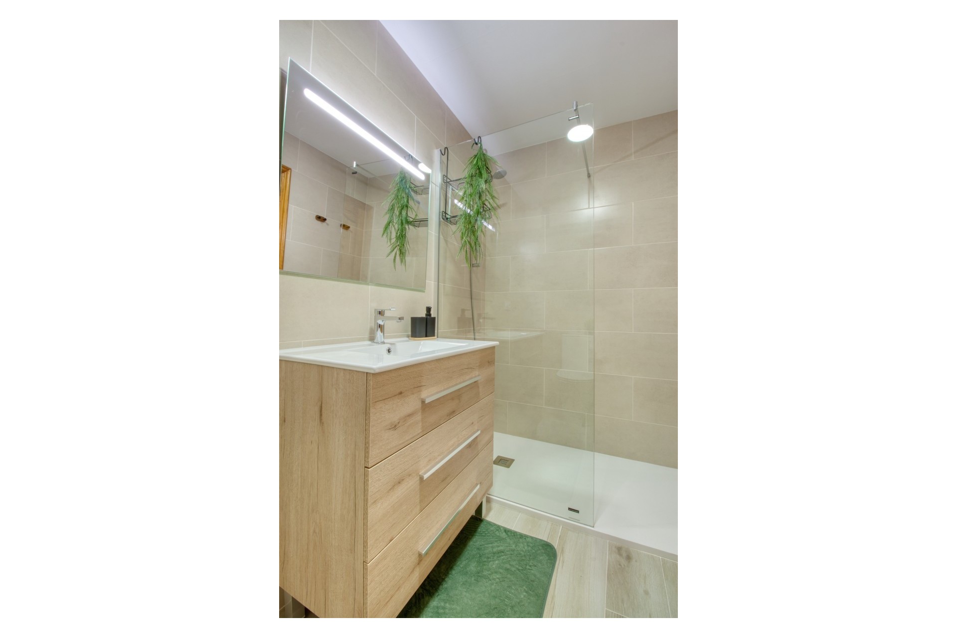 Verhuur Korte Termijn - Appartement / flat - Albir - Centro