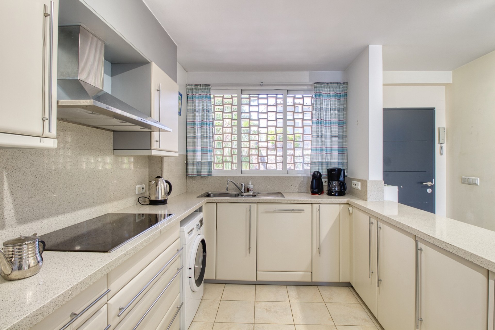 Verhuur Korte Termijn - Appartement / flat - Altea - Playa