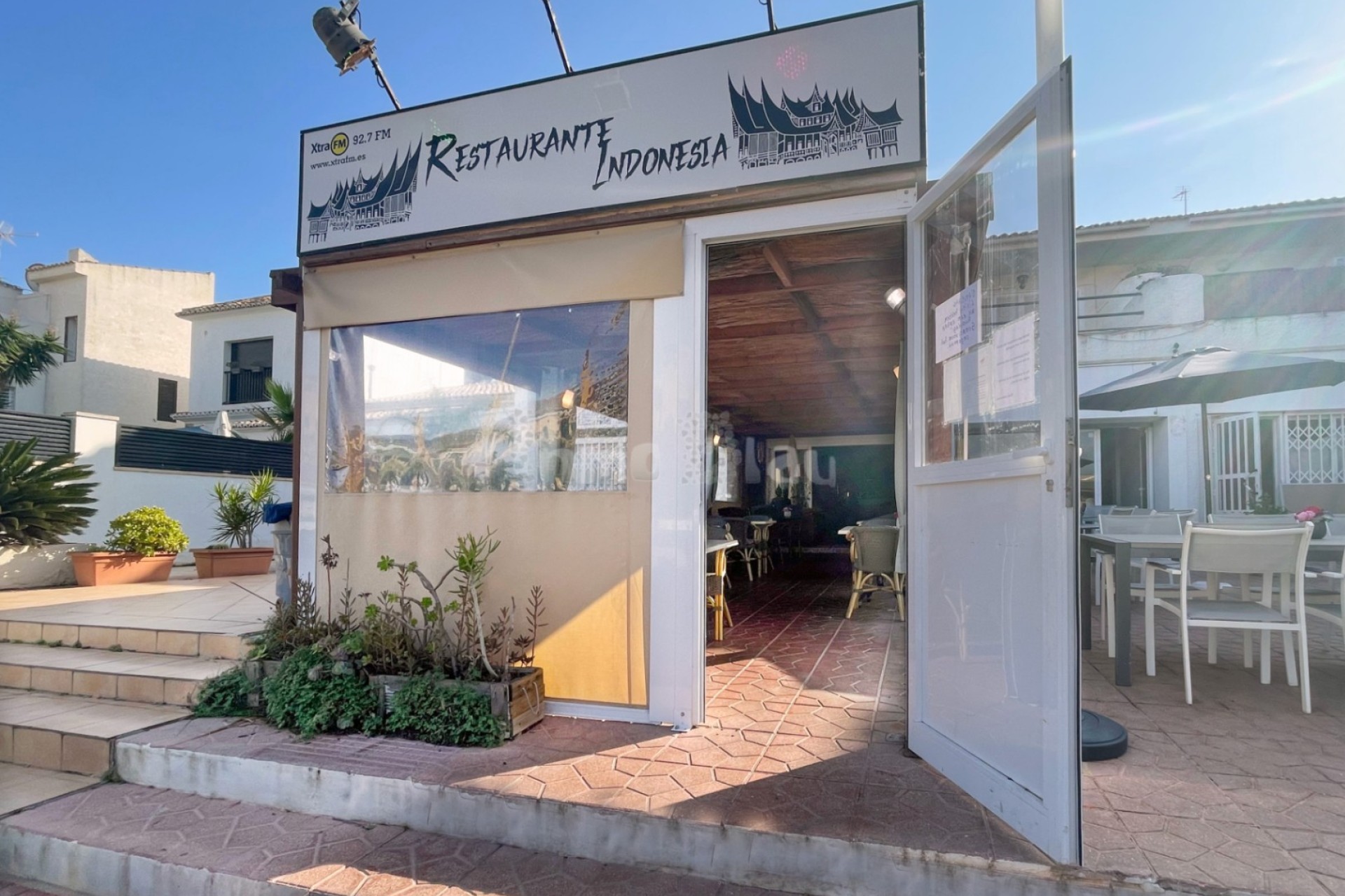 Verkoop - Handelspand - Albir - Centro