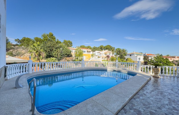 Villa - Sale - La Nucía - La Nucía