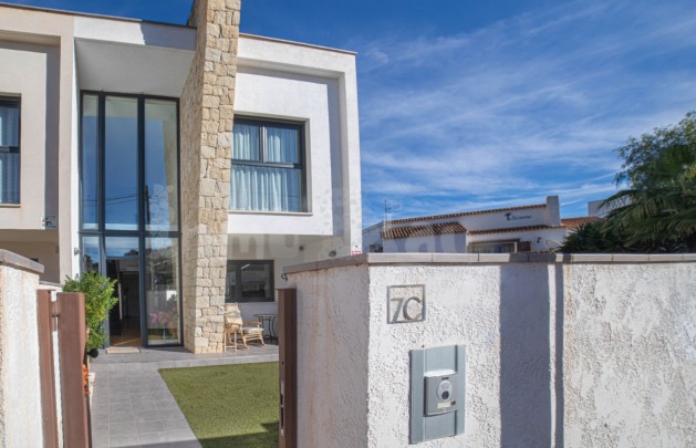 Villa - Short Term Rental - Albir - Albir