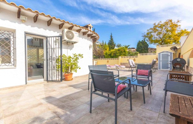 Villa - Short Term Rental - Albir - Urbanizacion