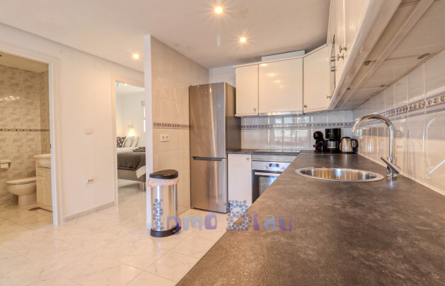 Alquiler a corto plazo - Apartamento / piso - Albir - Centro