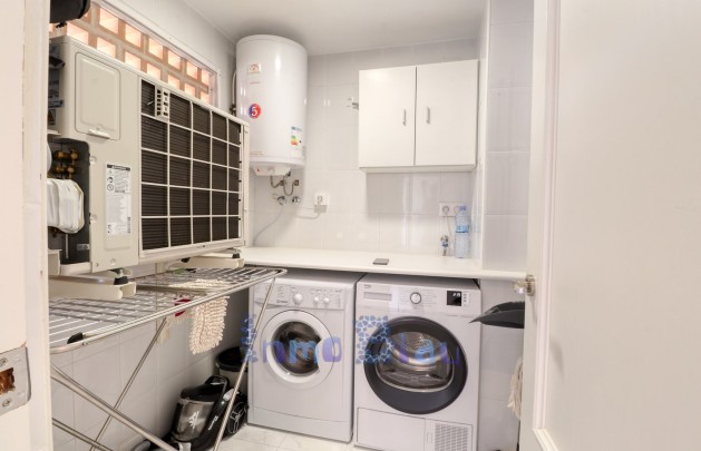 Alquiler a corto plazo - Apartamento / piso - Albir - Centro