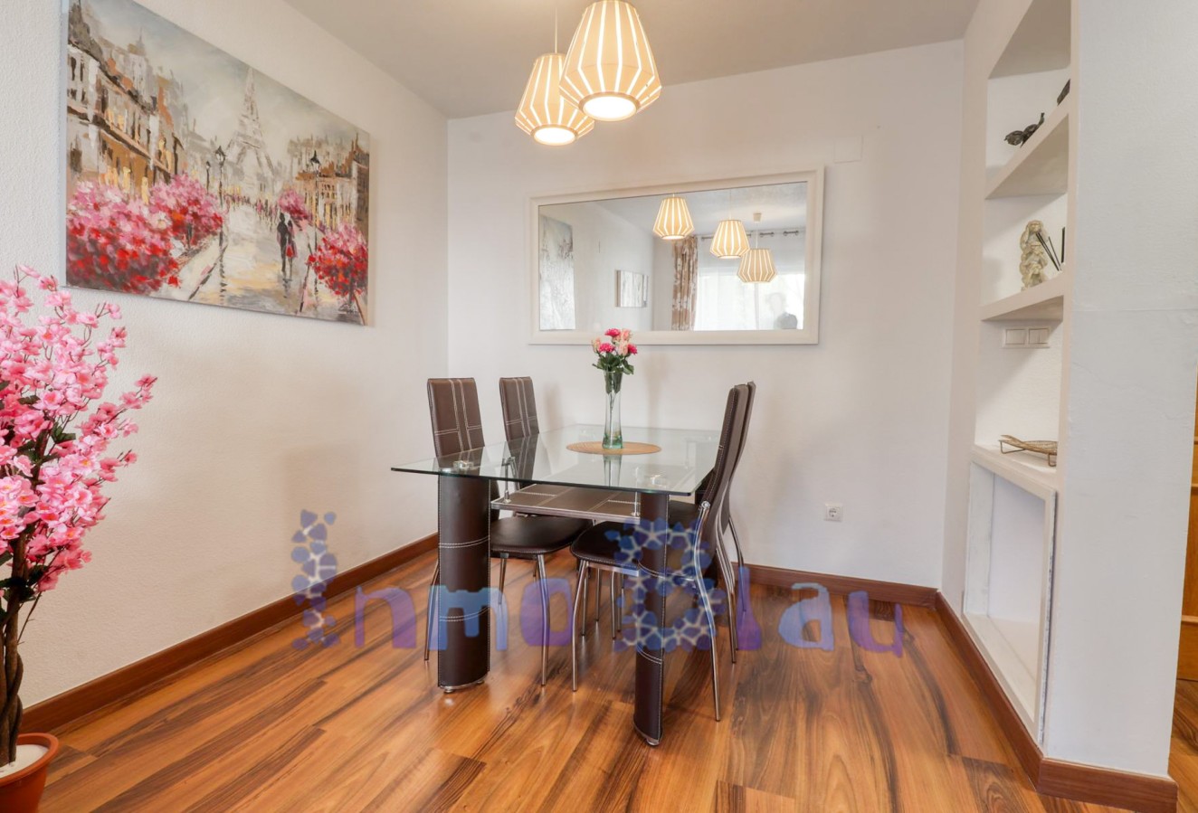 Alquiler a corto plazo - Apartamento / piso - Albir - Centro