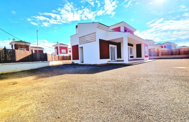 Obra nueva - detached - Purias