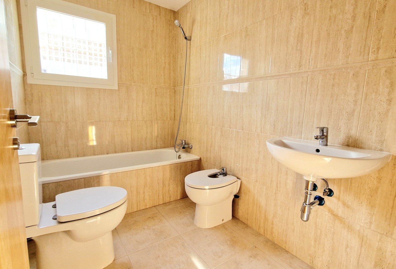 New Build - detached - Purias