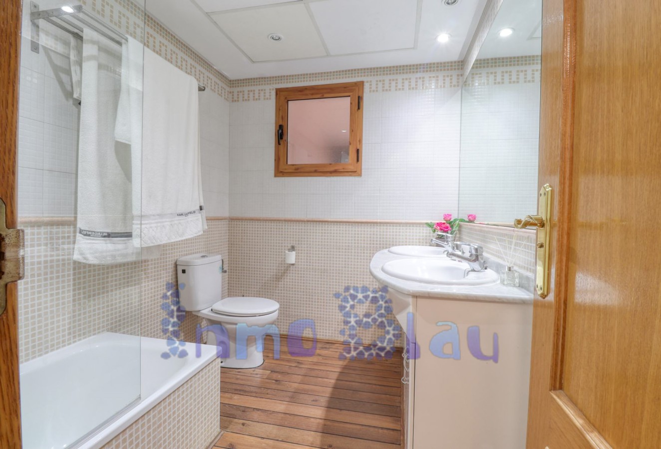 Alquiler a corto plazo - Apartamento / piso - Albir - Centro