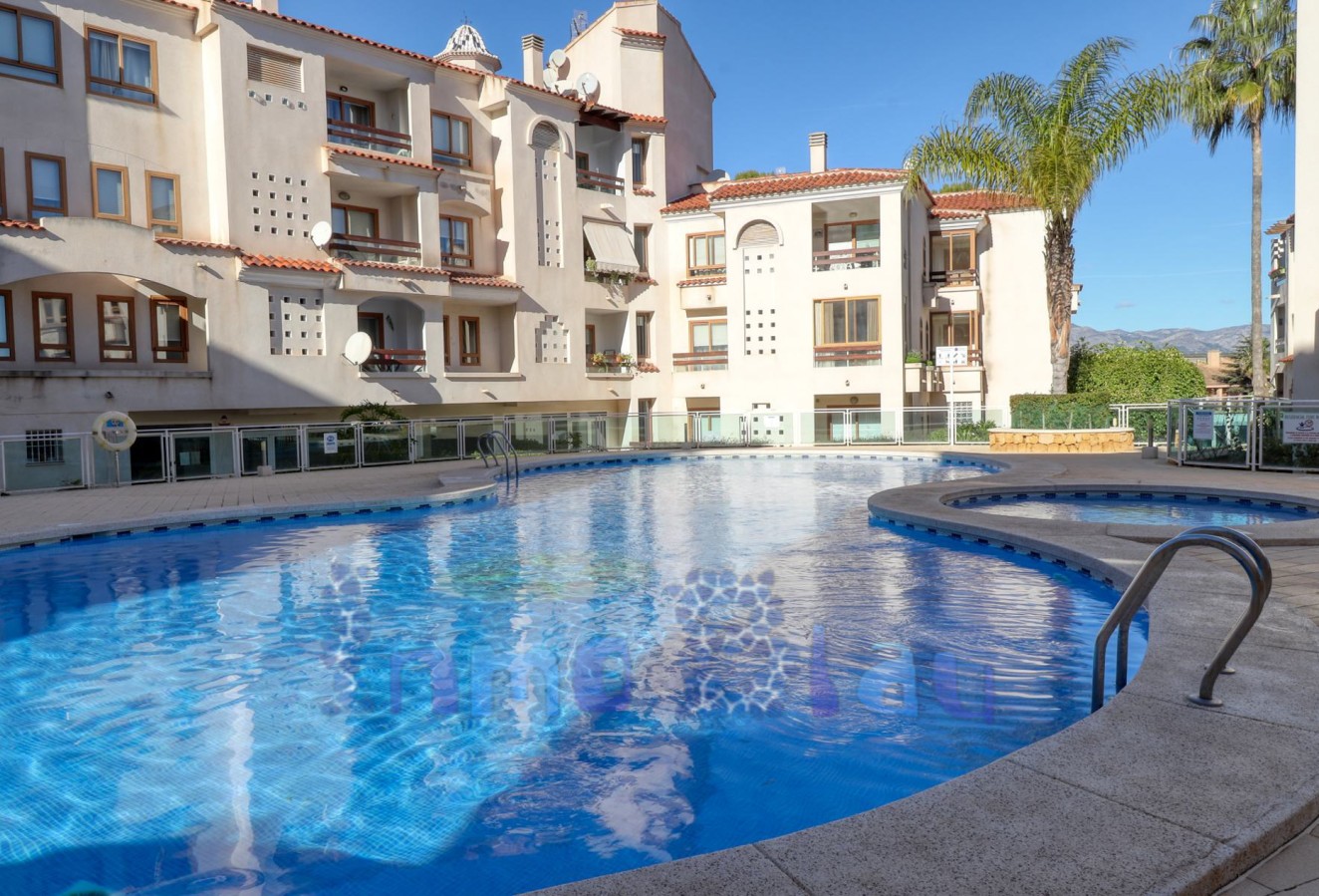Alquiler a corto plazo - Apartamento / piso - Albir - Centro