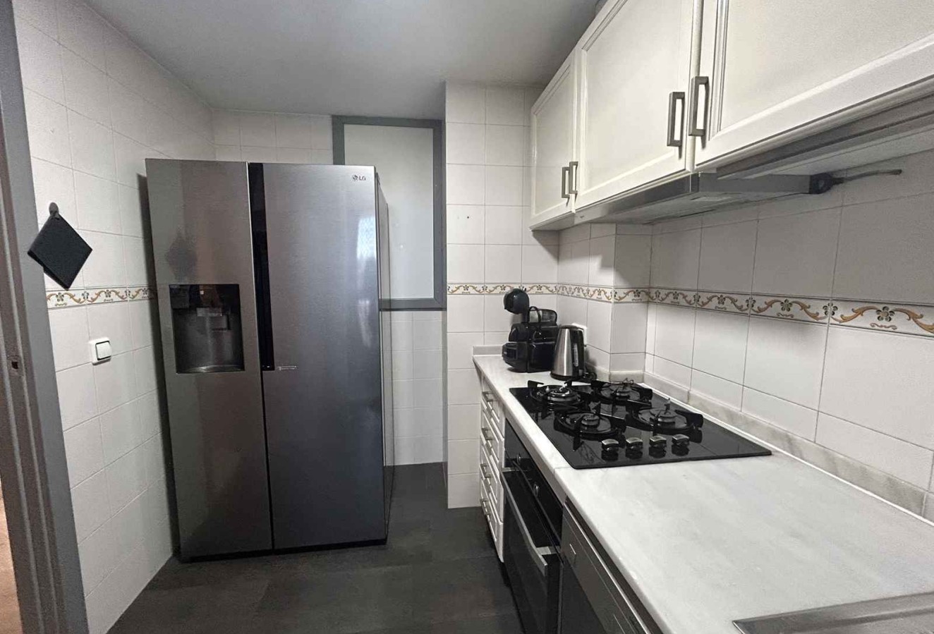 Alquiler a corto plazo - Apartamento / piso - Albir - Centro