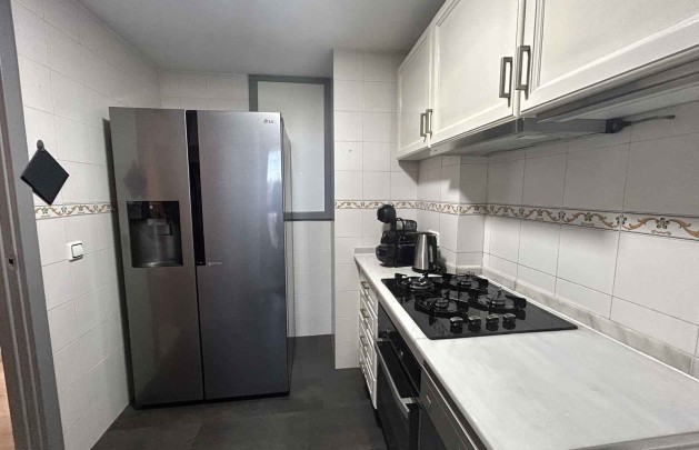 Alquiler a corto plazo - Apartamento / piso - Albir - Centro