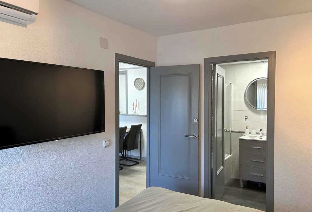 Alquiler a corto plazo - Apartamento / piso - Albir - Centro