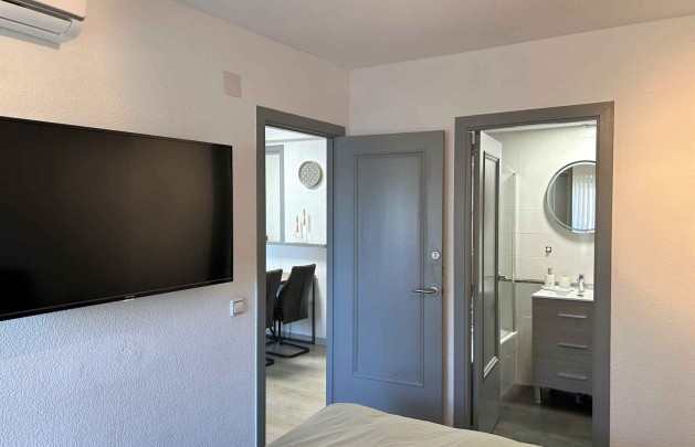 Alquiler a corto plazo - Apartamento / piso - Albir - Centro