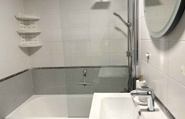 Alquiler a corto plazo - Apartamento / piso - Albir - Centro