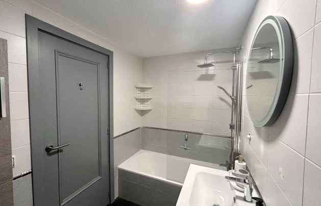 Alquiler a corto plazo - Apartamento / piso - Albir - Centro