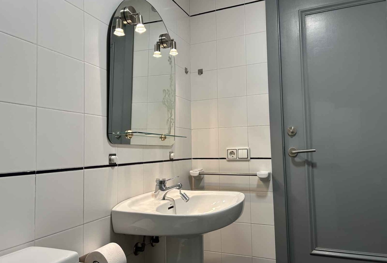 Alquiler a corto plazo - Apartamento / piso - Albir - Centro