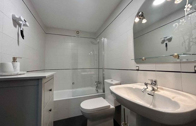 Alquiler a corto plazo - Apartamento / piso - Albir - Centro