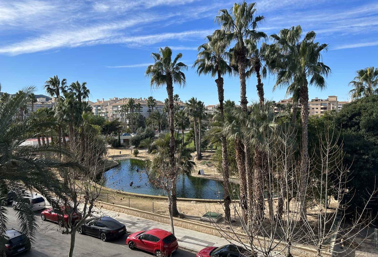 Alquiler a corto plazo - Apartamento / piso - Albir - Centro