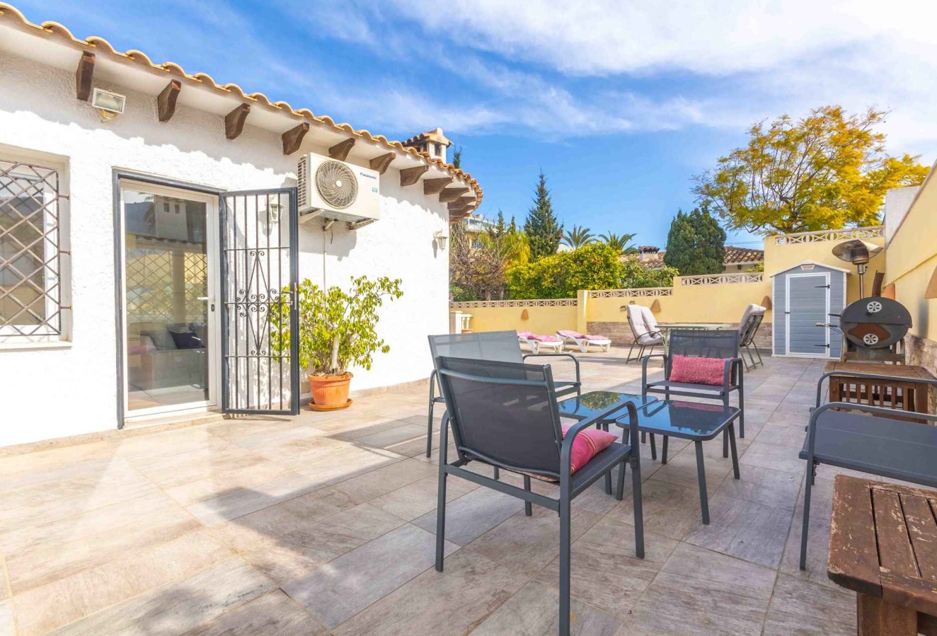 Alquiler a corto plazo - Villa - Albir - Urbanizacion