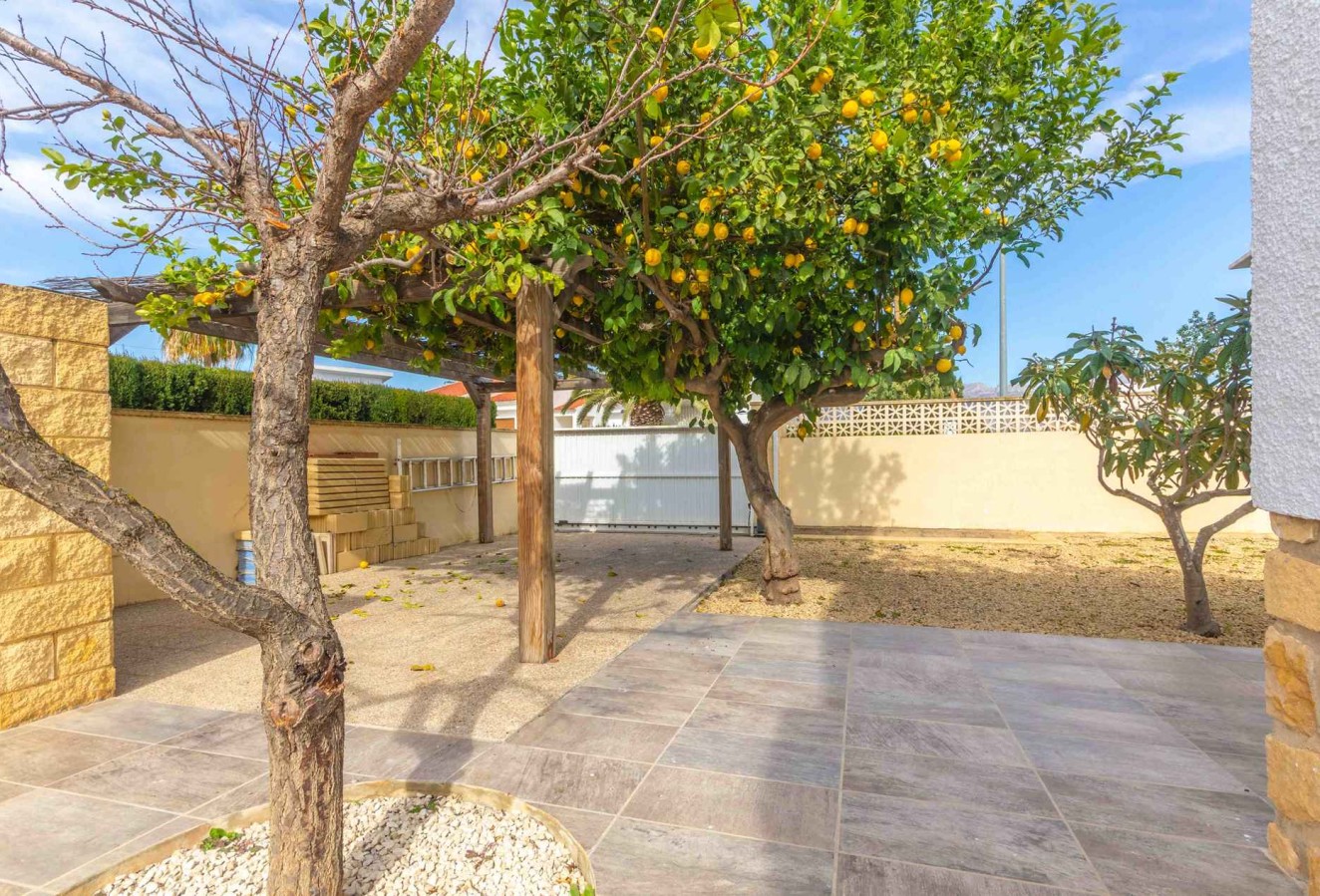 Alquiler a corto plazo - Villa - Albir - Urbanizacion