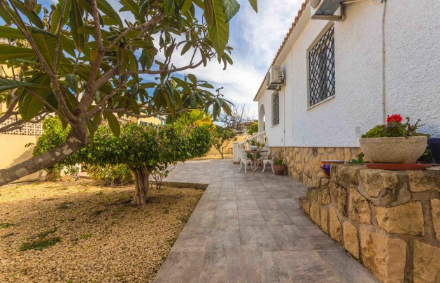 Alquiler a corto plazo - Villa - Albir - Urbanizacion