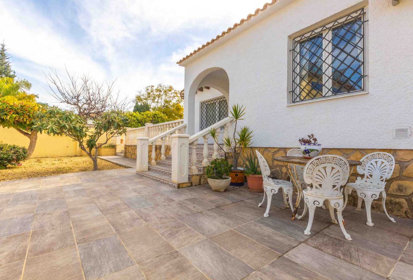 Alquiler a corto plazo - Villa - Albir - Urbanizacion