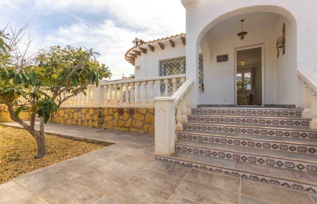 Alquiler a corto plazo - Villa - Albir - Urbanizacion