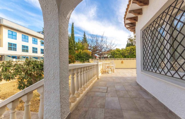 Alquiler a corto plazo - Villa - Albir - Urbanizacion
