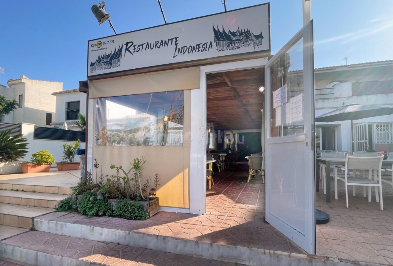 Reventa - Local - Albir - Centro