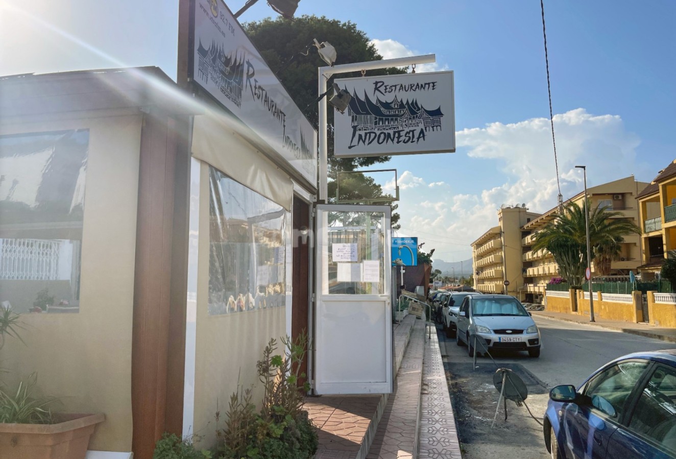 Reventa - Local - Albir - Centro