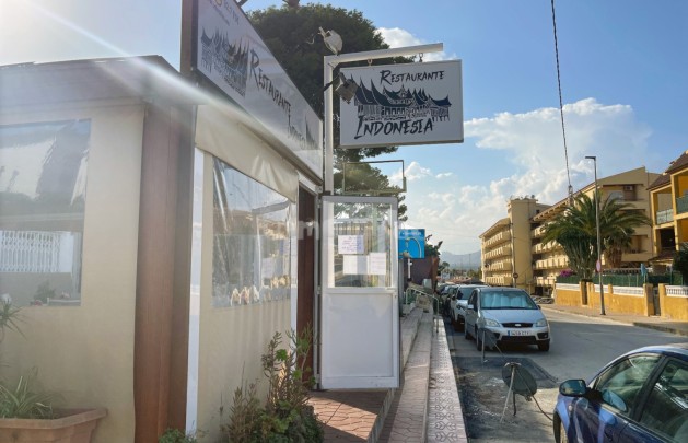 Reventa - Local - Albir - Centro