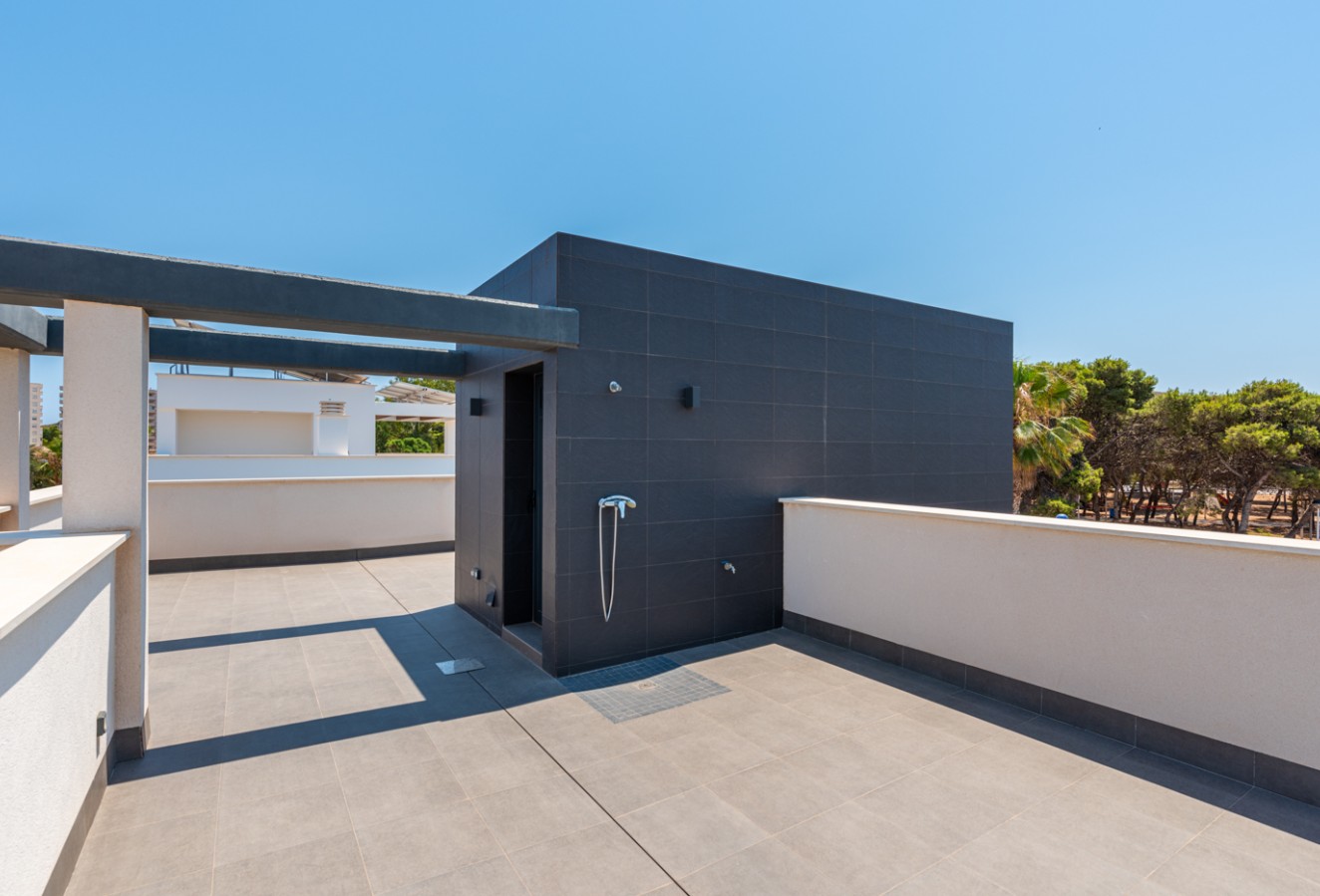 New Build - detached - Playa Paraiso